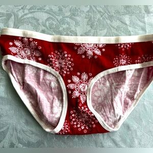 New OS Aeropostale Christmas briefs